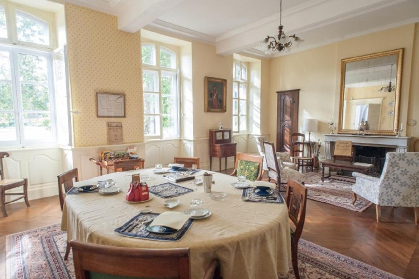 مبيت وإفطار Vénès Domaine De Lalande المظهر الخارجي الصورة